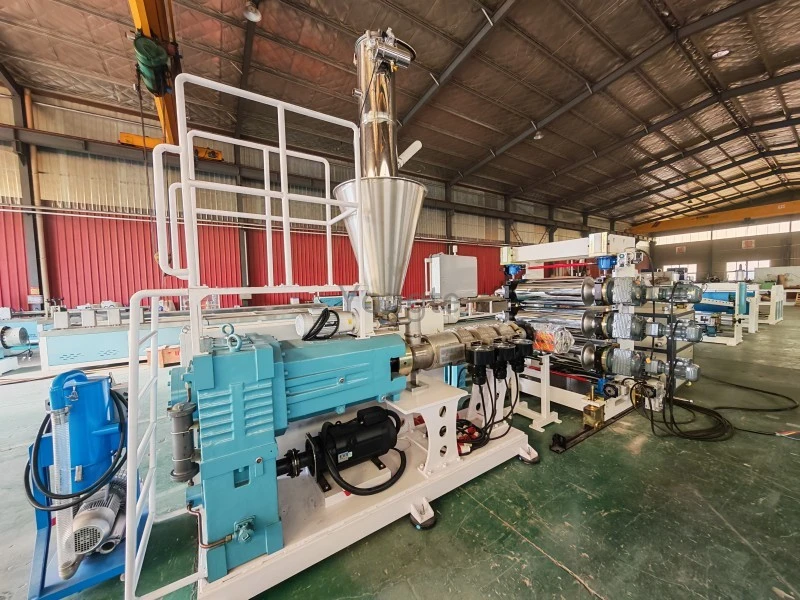 600 mm PVC-lehe ekstrusiooniliin Hiina kliendile
