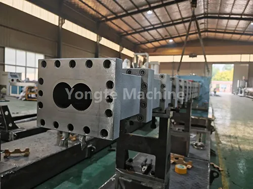 Screw barrel of Yongte WPC Machine Use Recycled PP PE 