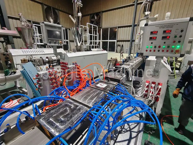 Plastikust saematerjali ekstrusiooniliin