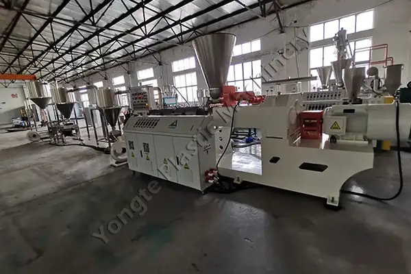 Poola PVC segude granuleerimismasin