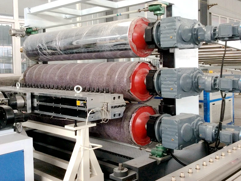 PVC plaatide valmistamise masin